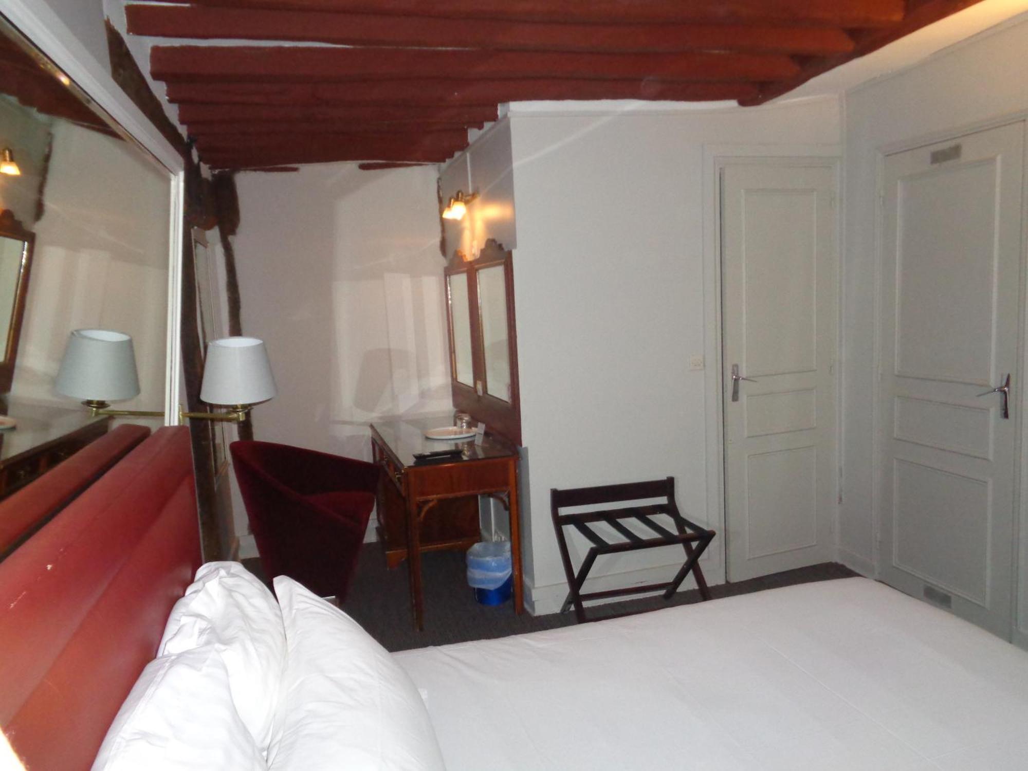 Hotel Les Degres De Notre Dame Paris Exterior photo