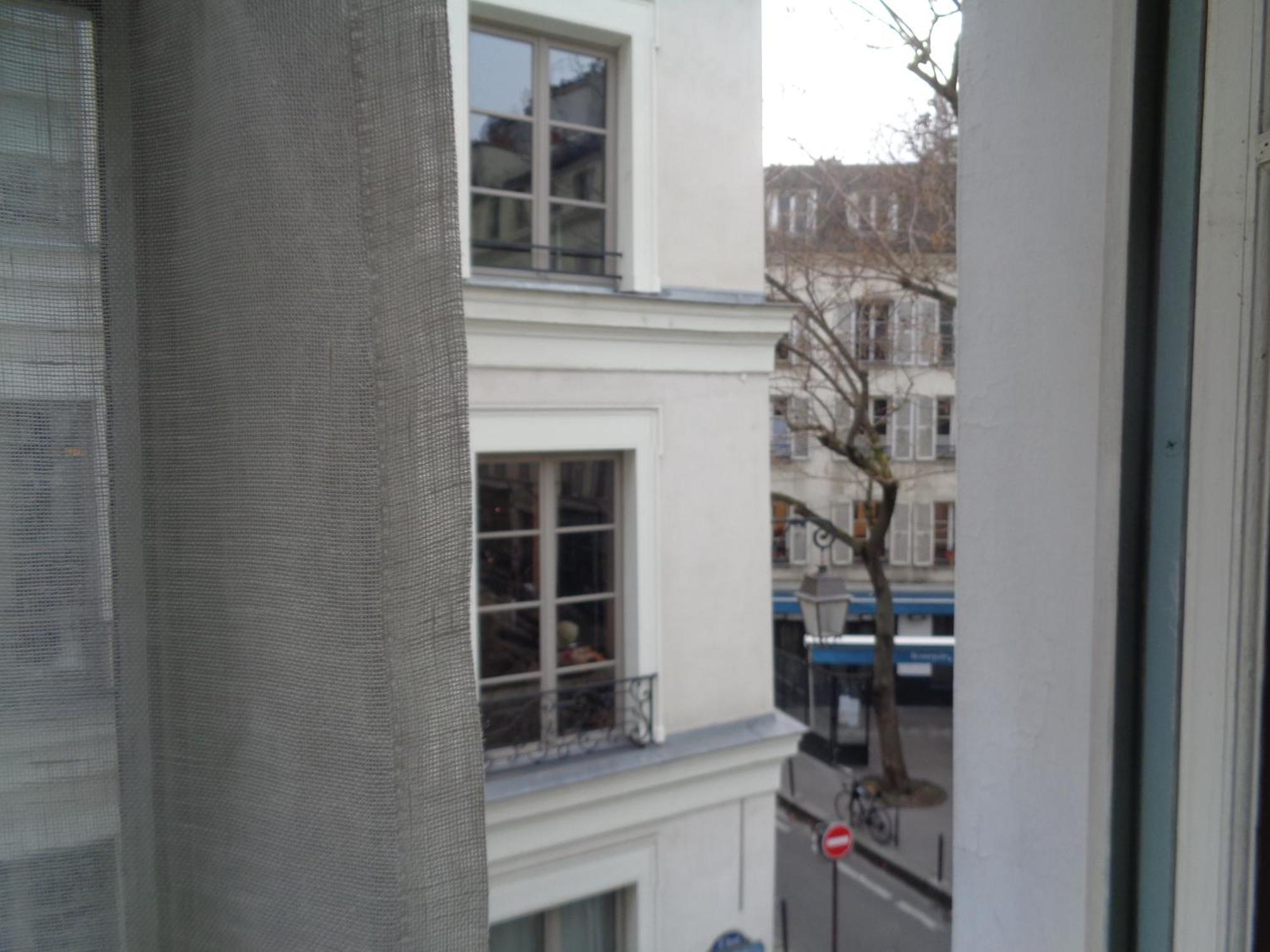 Hotel Les Degres De Notre Dame Paris Exterior photo